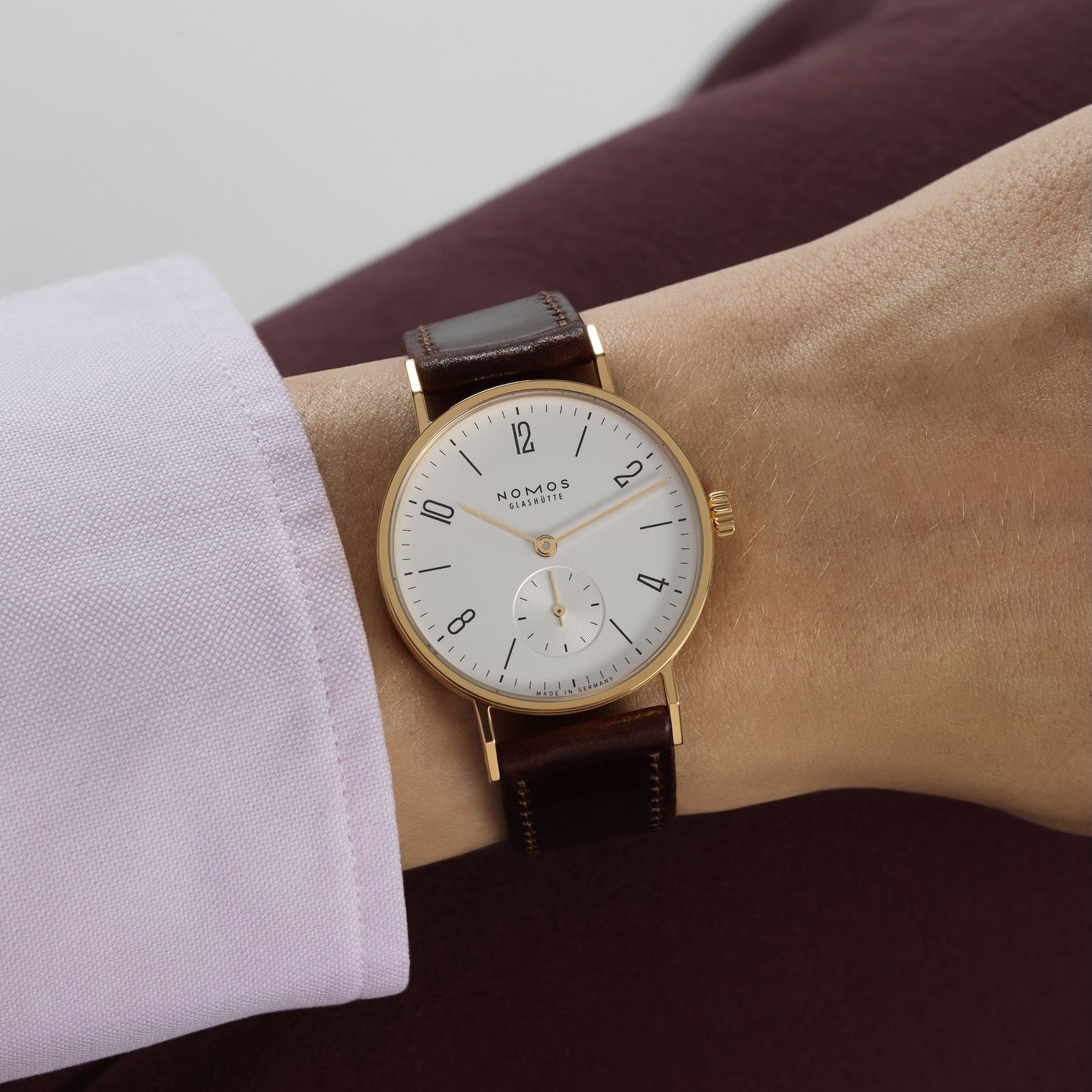 NOMOS - Tangente Gold 33 Doré Ref: 105