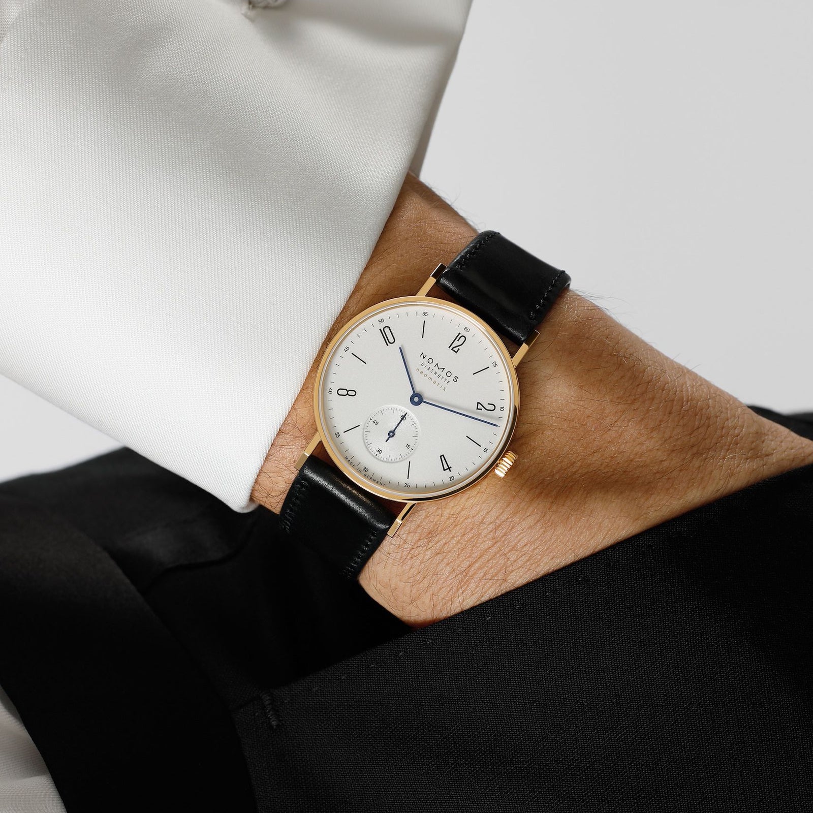 NOMOS - Tangente Gold Neomatik 35mm Ref: 161