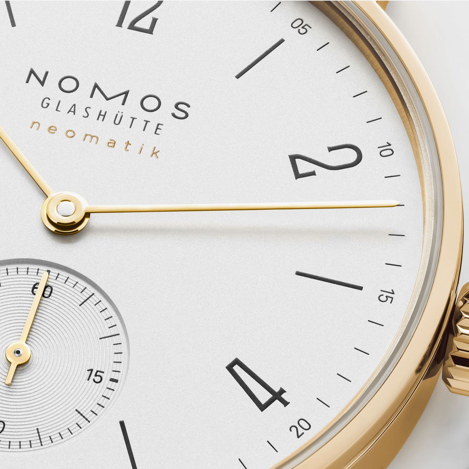 NOMOS - Tangente Gold Neomatik Doré 35mm Ref: 162