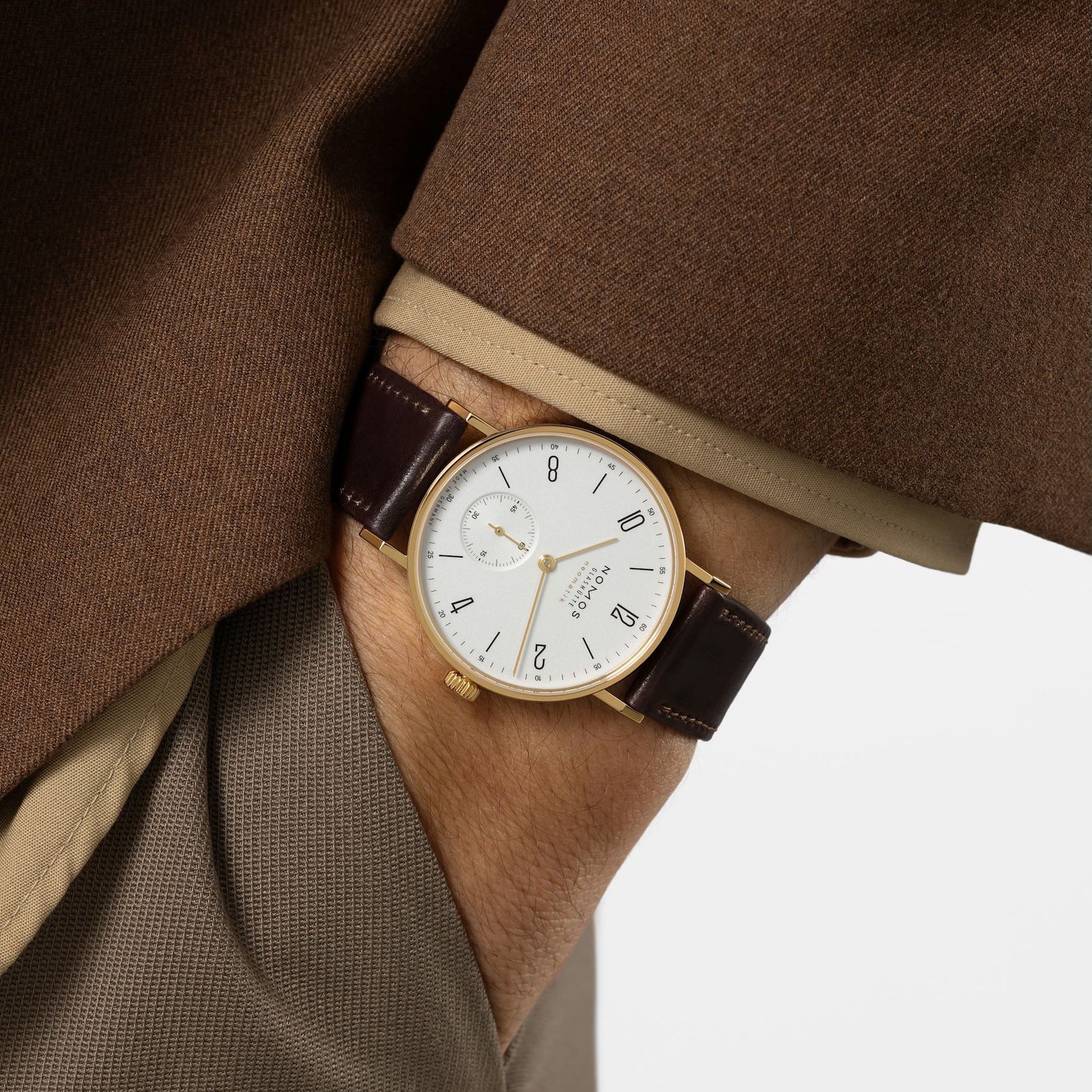 NOMOS - Tangente Gold Neomatik Doré 35mm Ref: 162