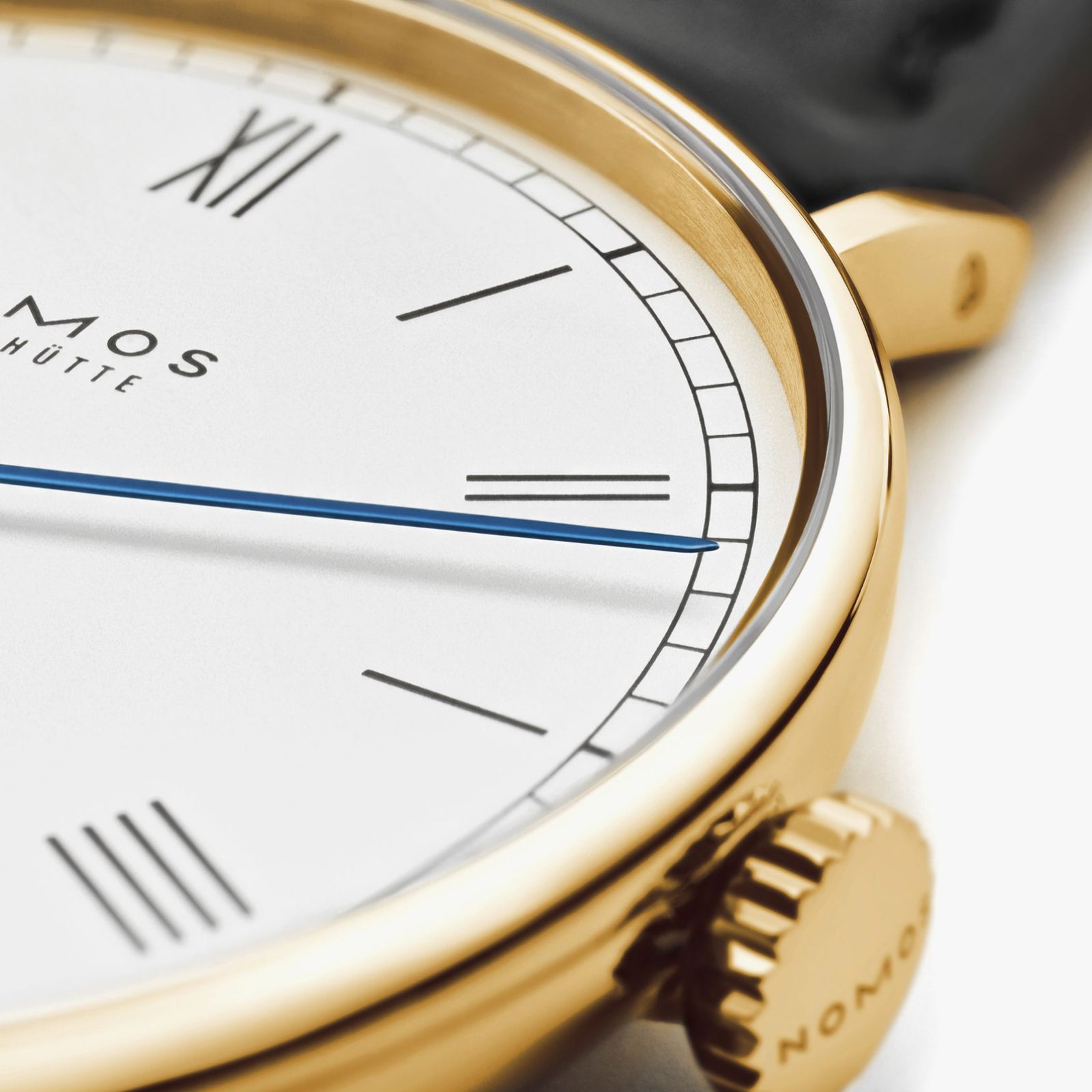NOMOS - Ludwig Gold 35mm Ref: 211
