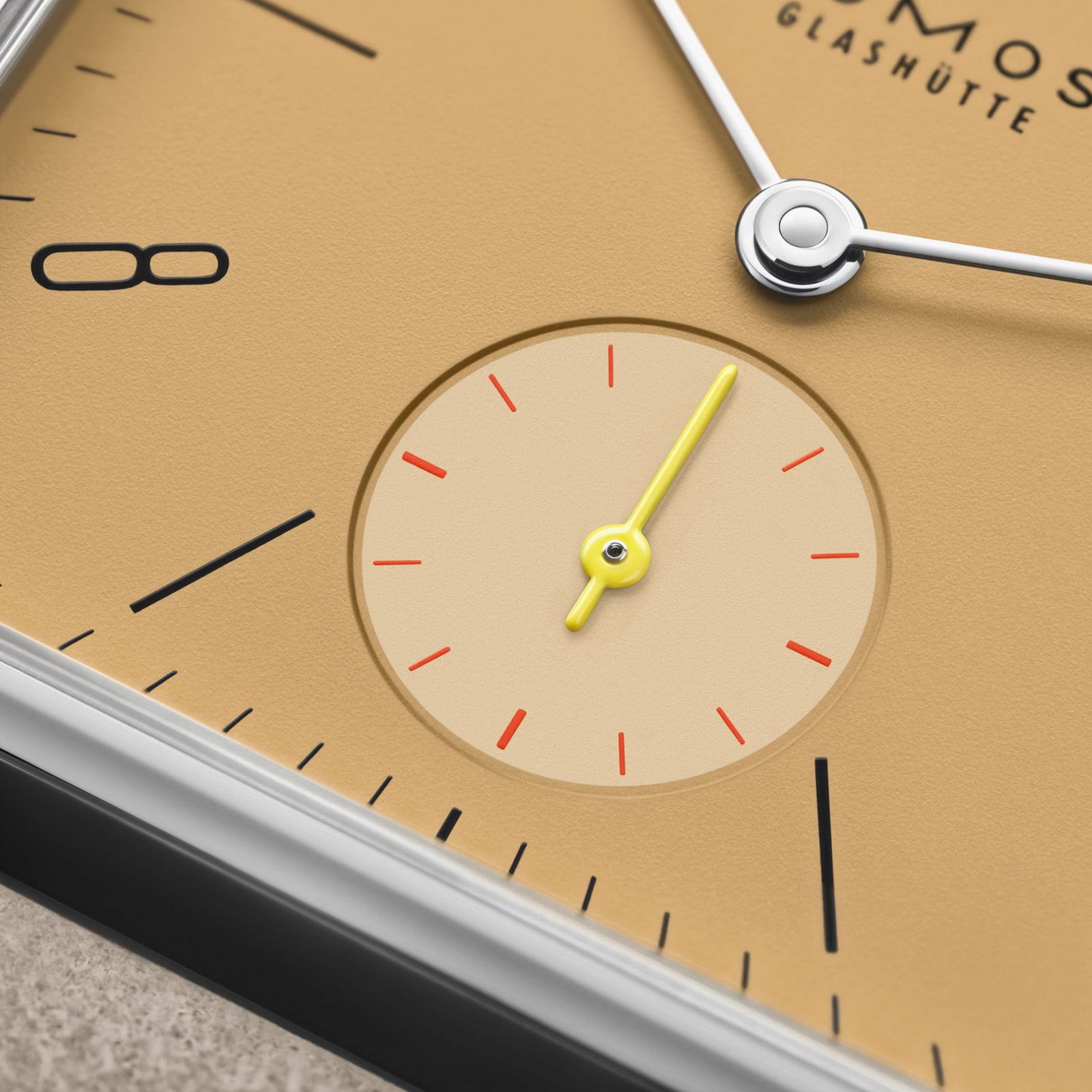 NOMOS - Tetra OCHRA Ref: 437/437.SB
