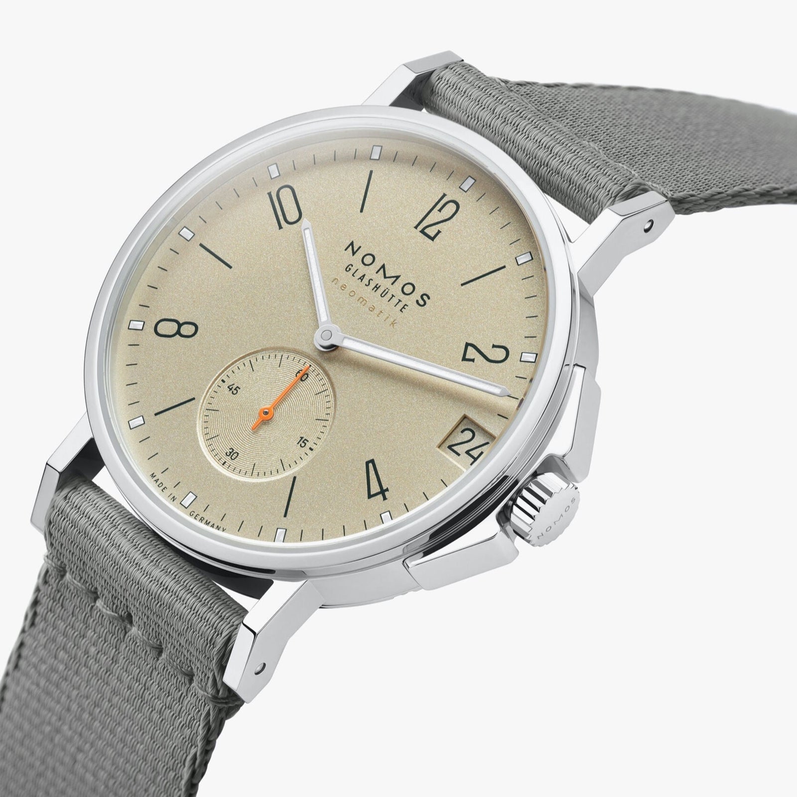 NOMOS - Ahoi Neomatik 38 Date Sand Ref: 517/527
