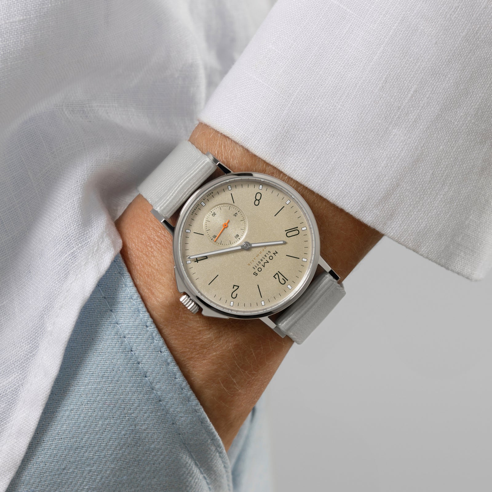NOMOS - Ahoi Neomatik Sand 36 Ref: 569