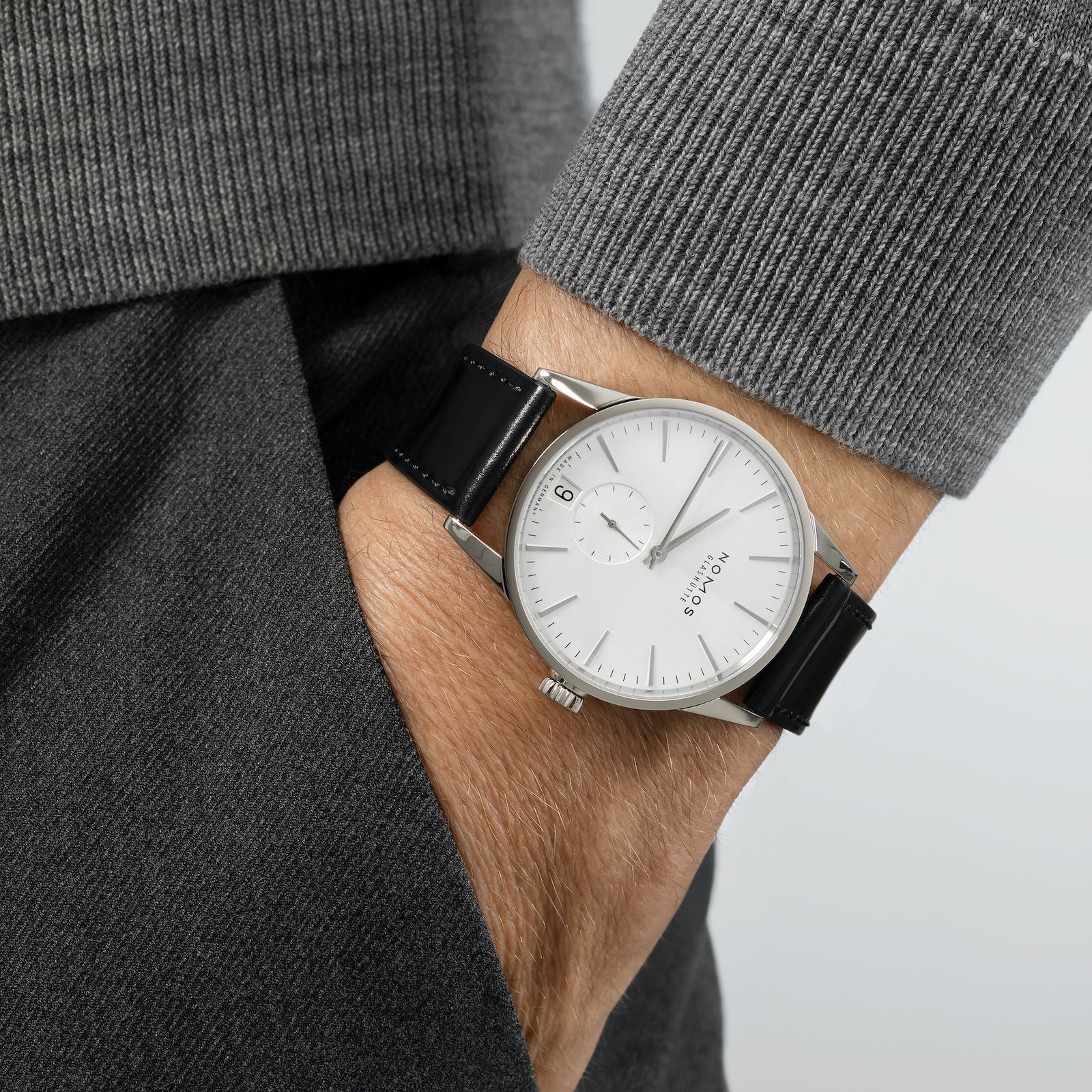 NOMOS - Zurich Datum Ref: 802