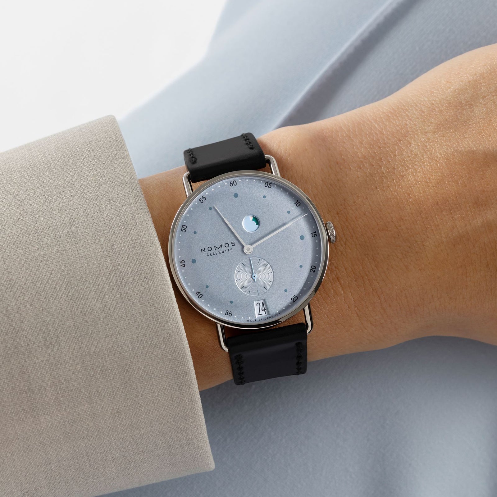 NOMOS - Metro 37 Reserved Ice Blue Ref: 1121