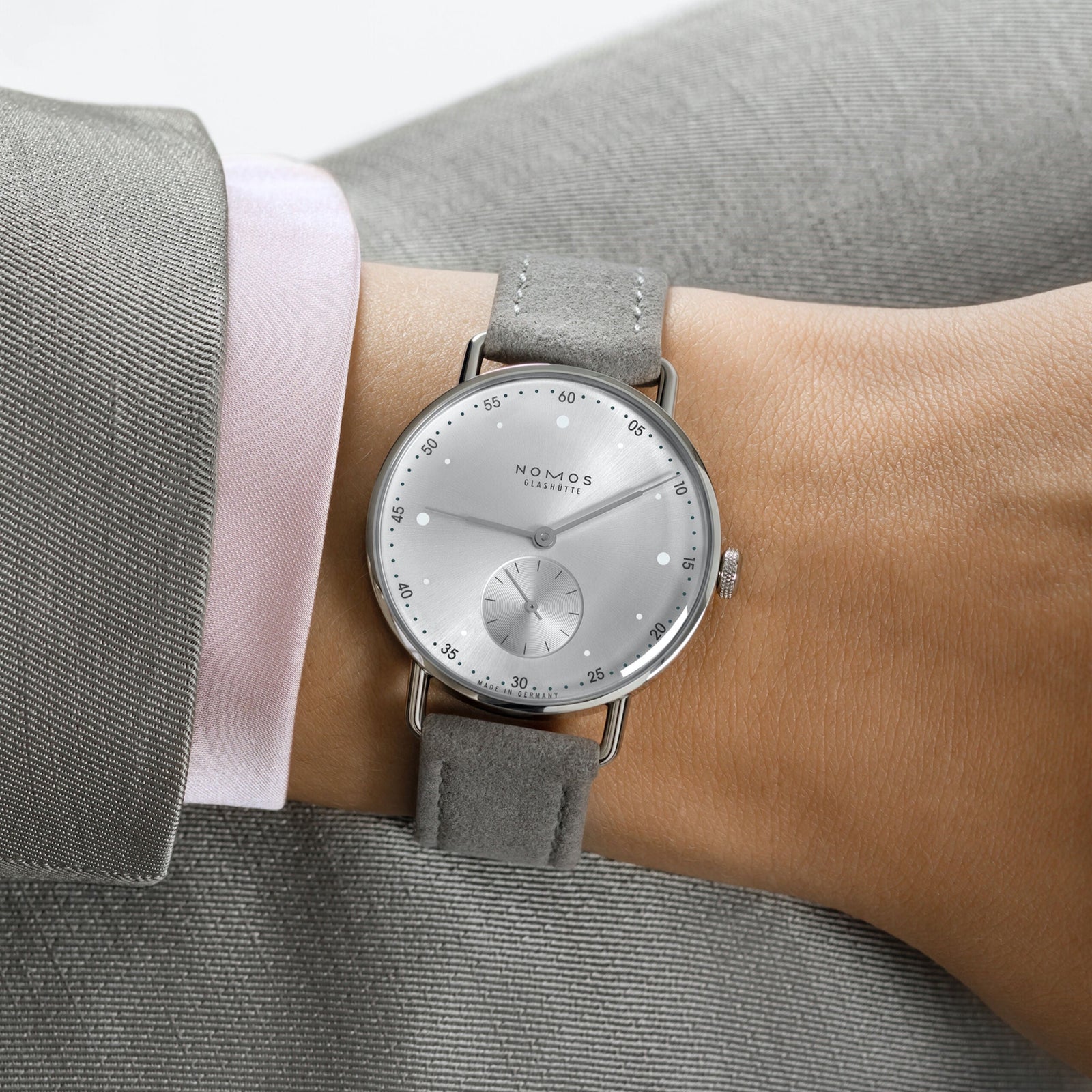 NOMOS - Metro 33 All Silver REF: 1122