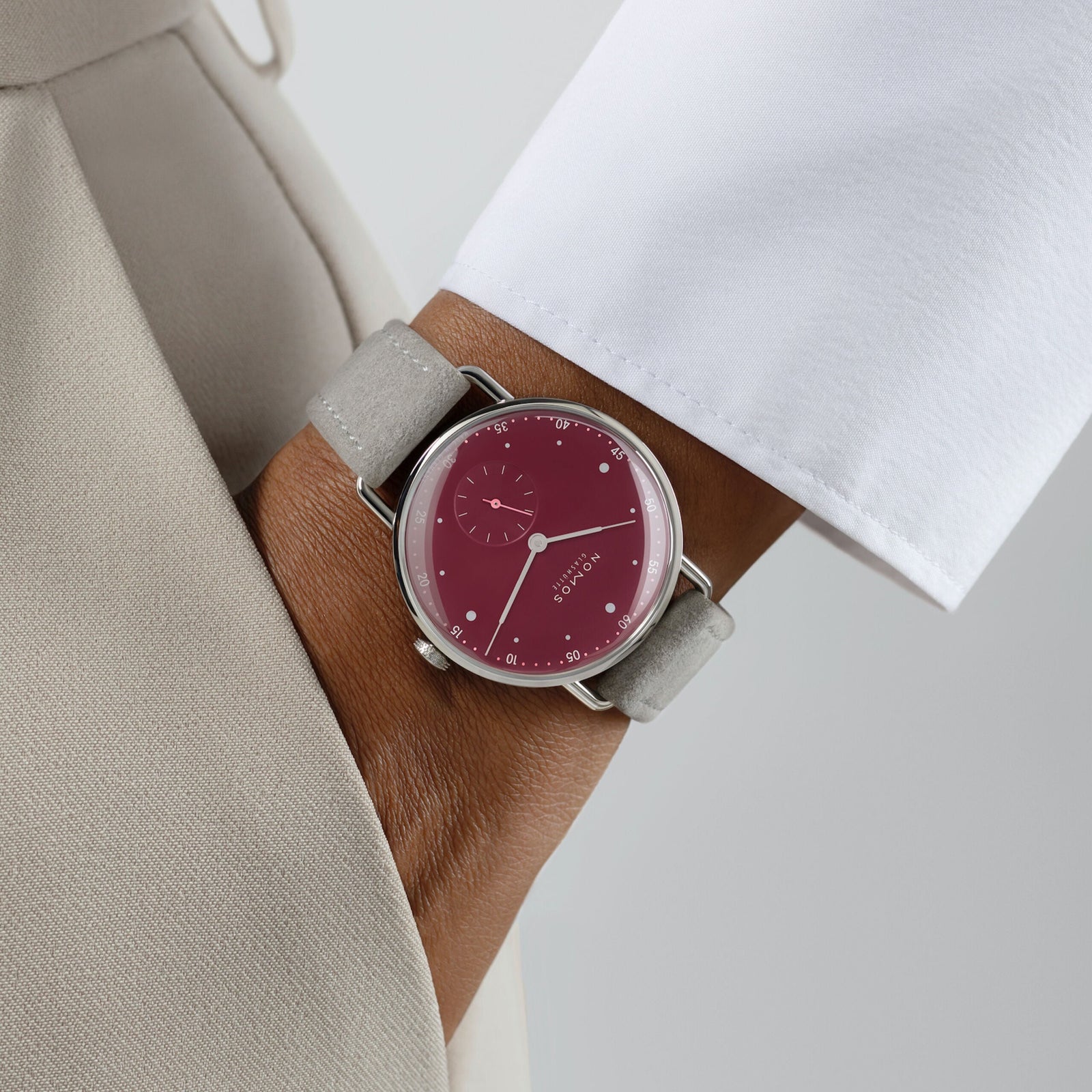 NOMOS - Metro 33 Muted Red Ref: 1123