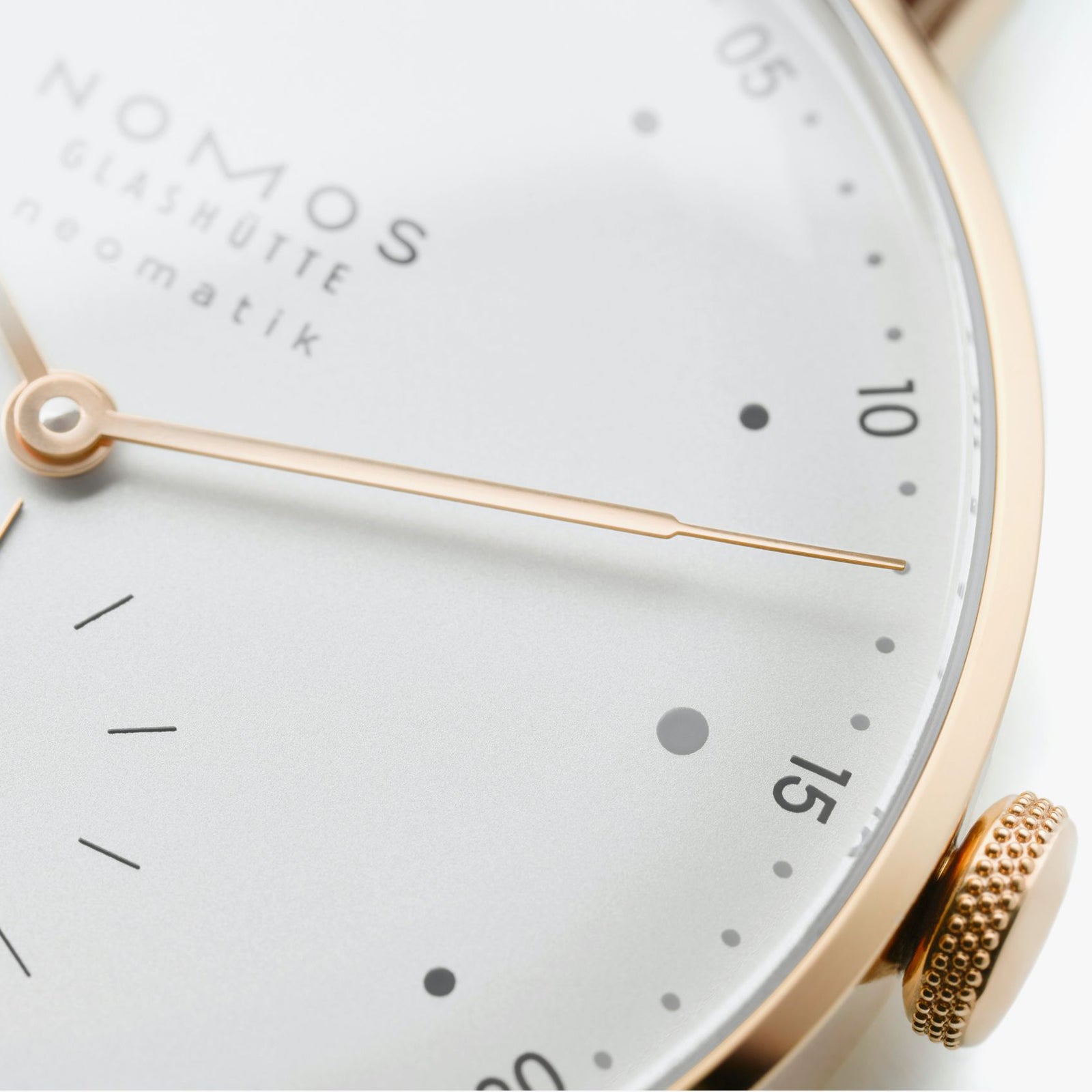 NOMOS - Metro Rose Gold Neomatik 39 Ref: 1180