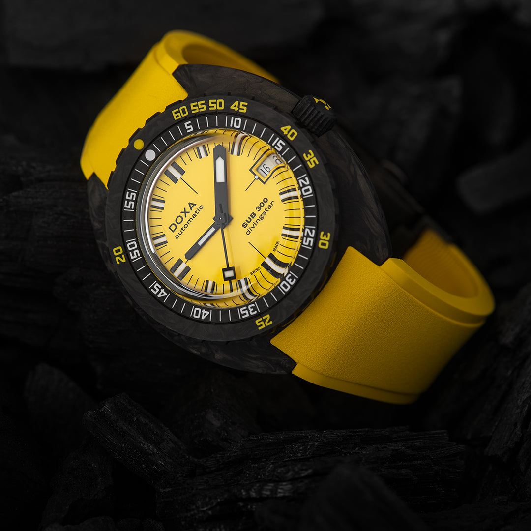 Doxa 300 Carbon - Divingstar (Yellow)