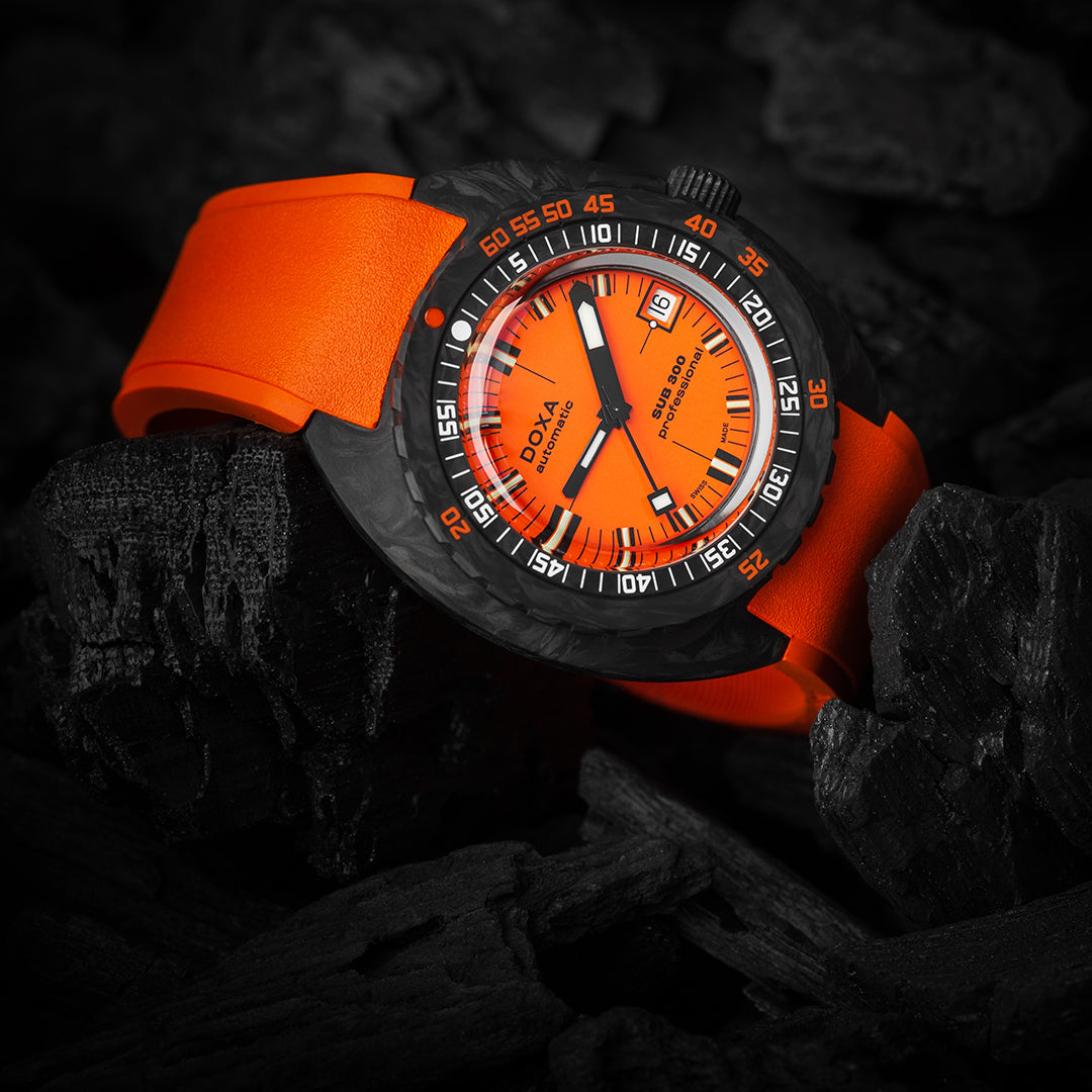 Doxa 300 Carbon - Professional (Orange)