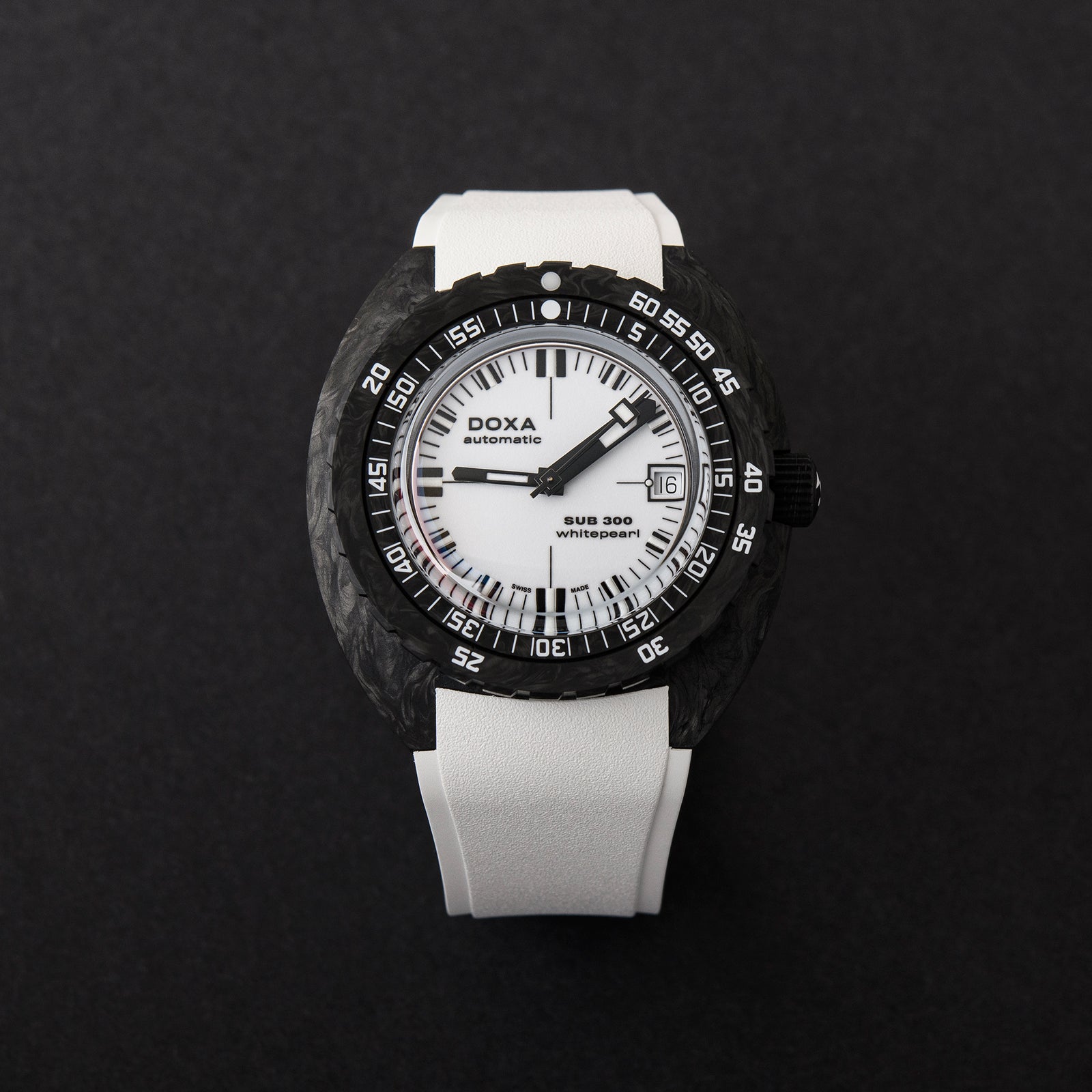 Doxa 300 Carbon - Whitepearl (White)