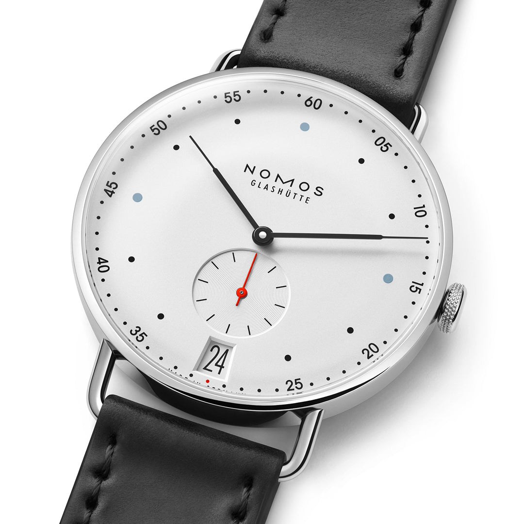 NOMOS - Metro 38 Datum REF: 1102