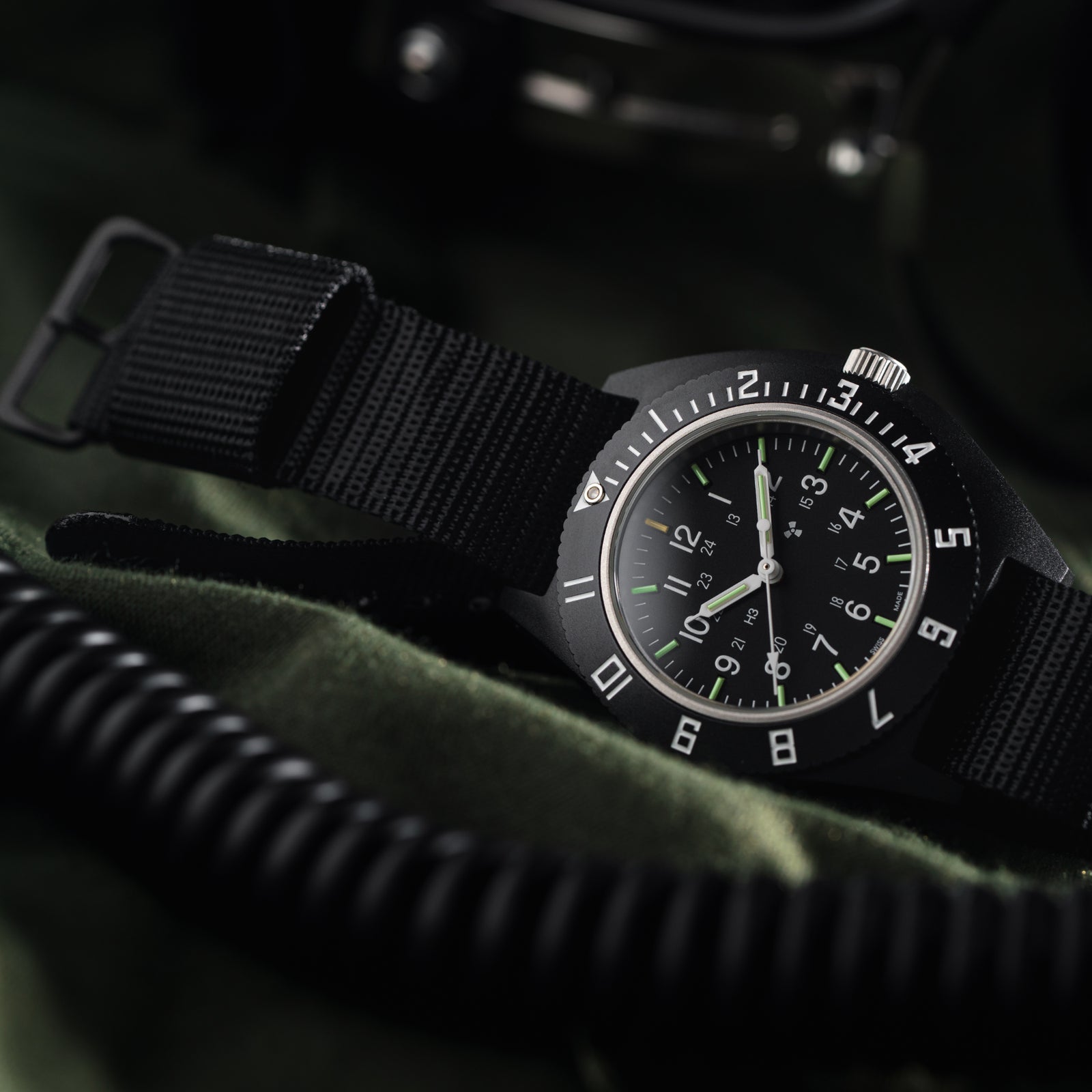 Marathon - 41 - SSNAV Pilot's Quartz CeraShell WW194001BK-0801