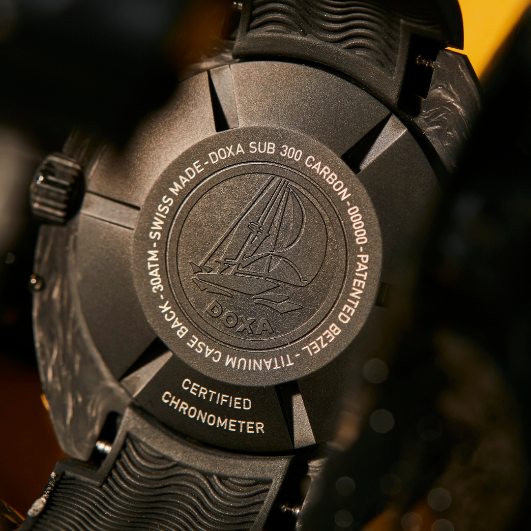 Doxa 300 Carbon - Divingstar (Yellow)