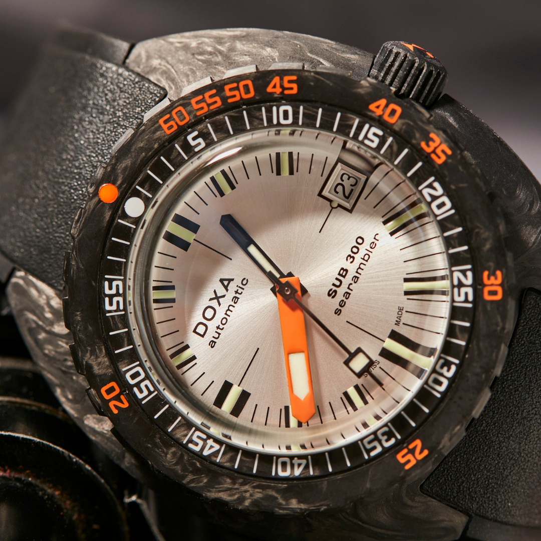 Doxa 300 Carbon - Searambler (Silver)