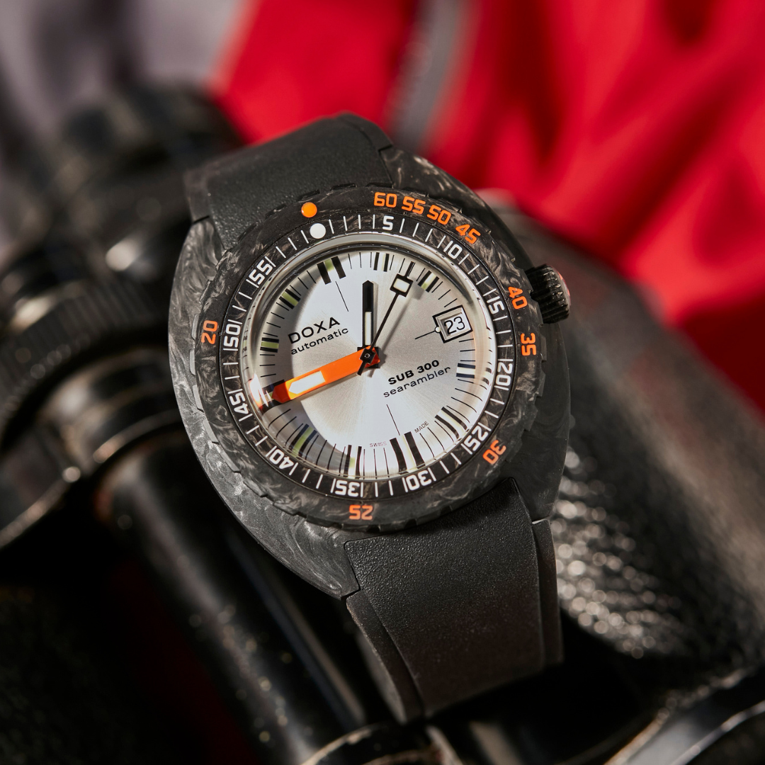 Doxa 300 Carbon - Searambler (Silver)