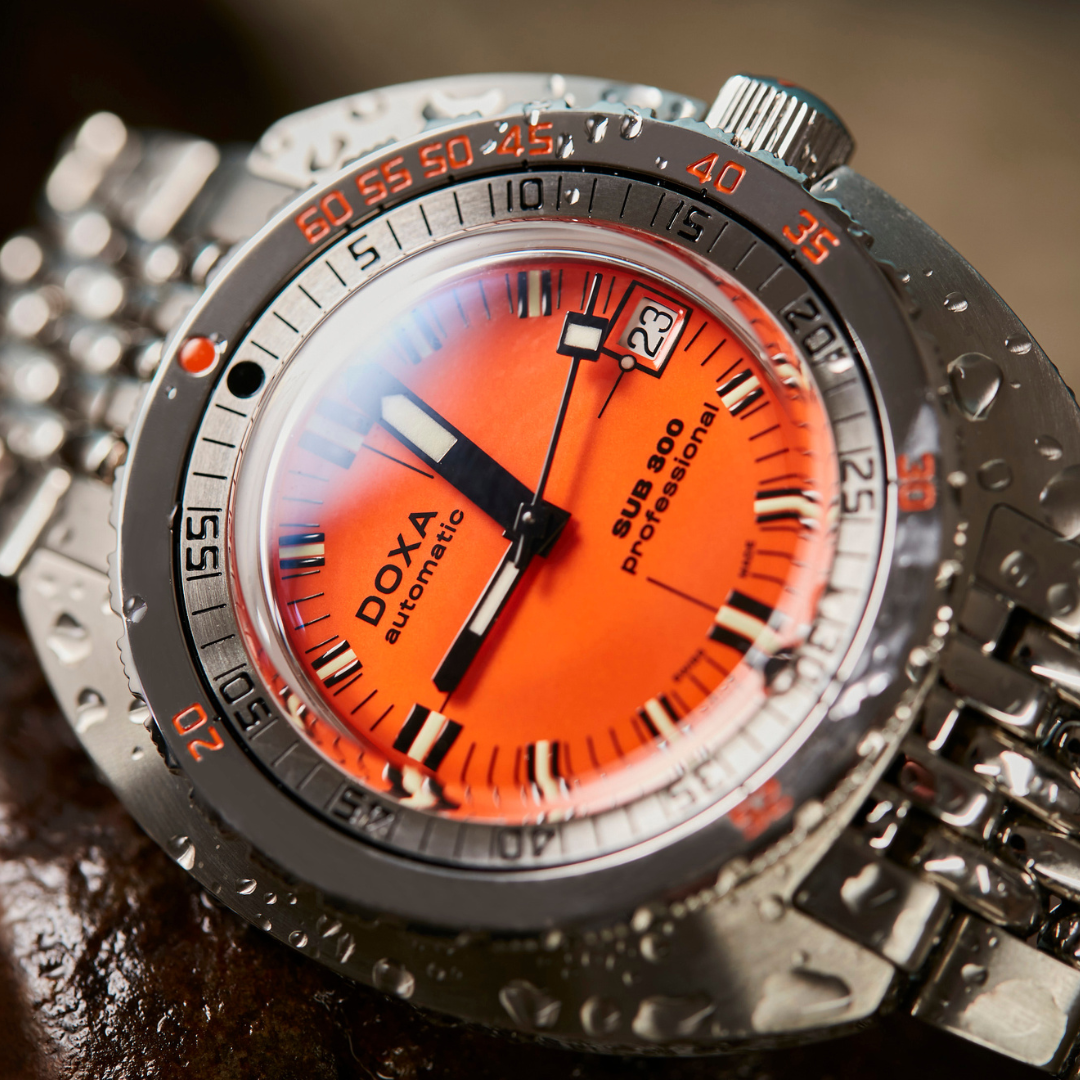 Doxa 300 - Professional (Orange)