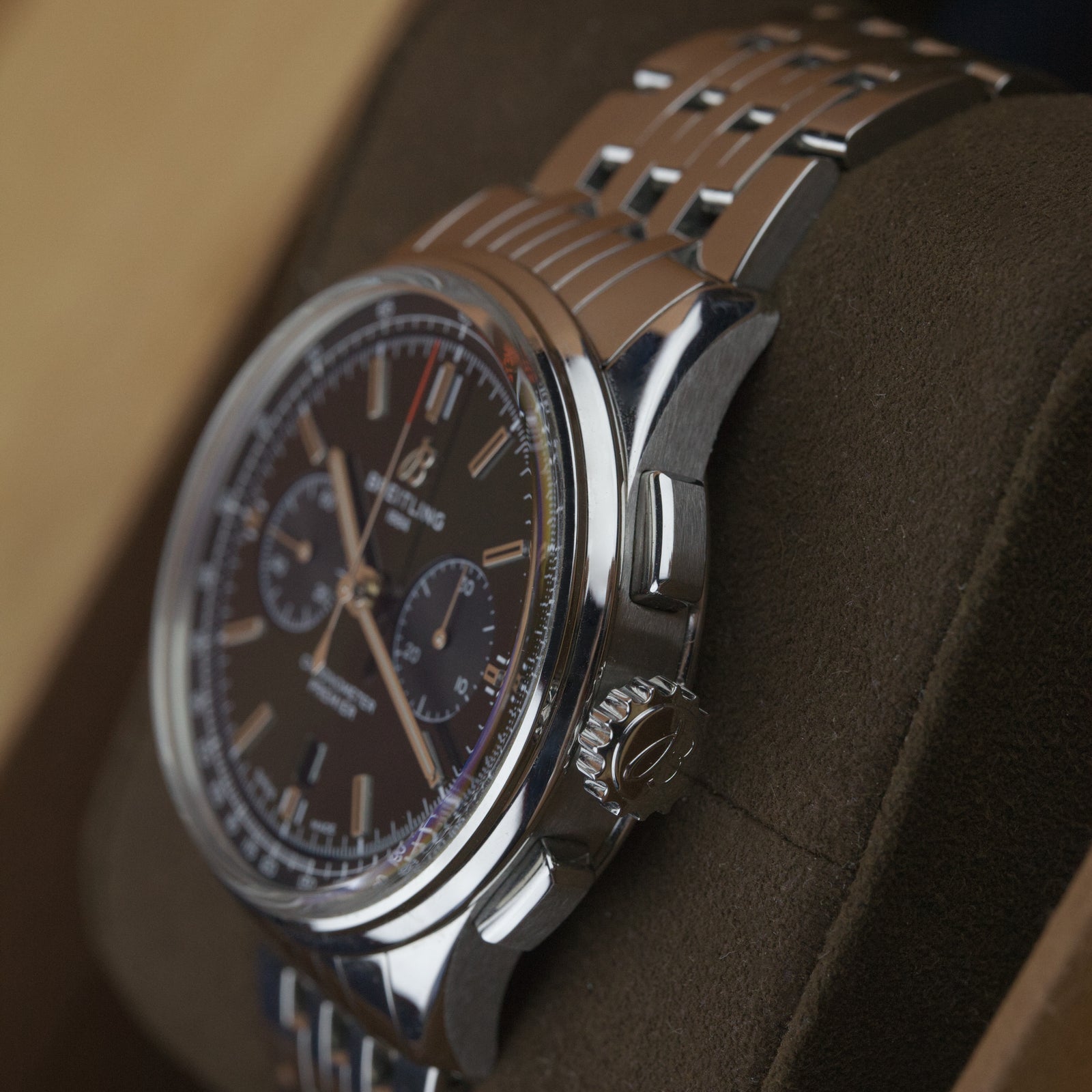 Breitling AB0118 'Bentley' Premier B01