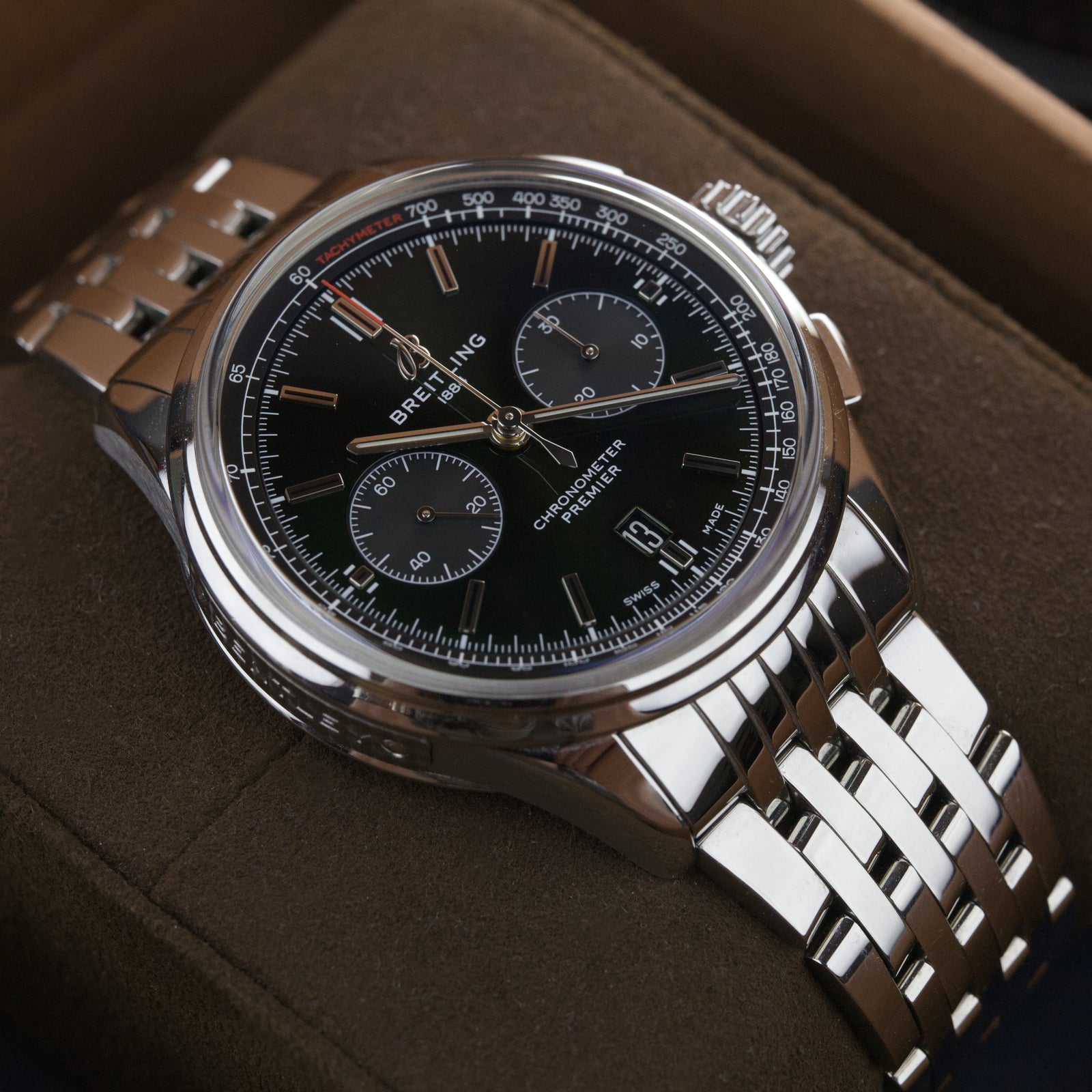 Breitling AB0118 'Bentley' Premier B01