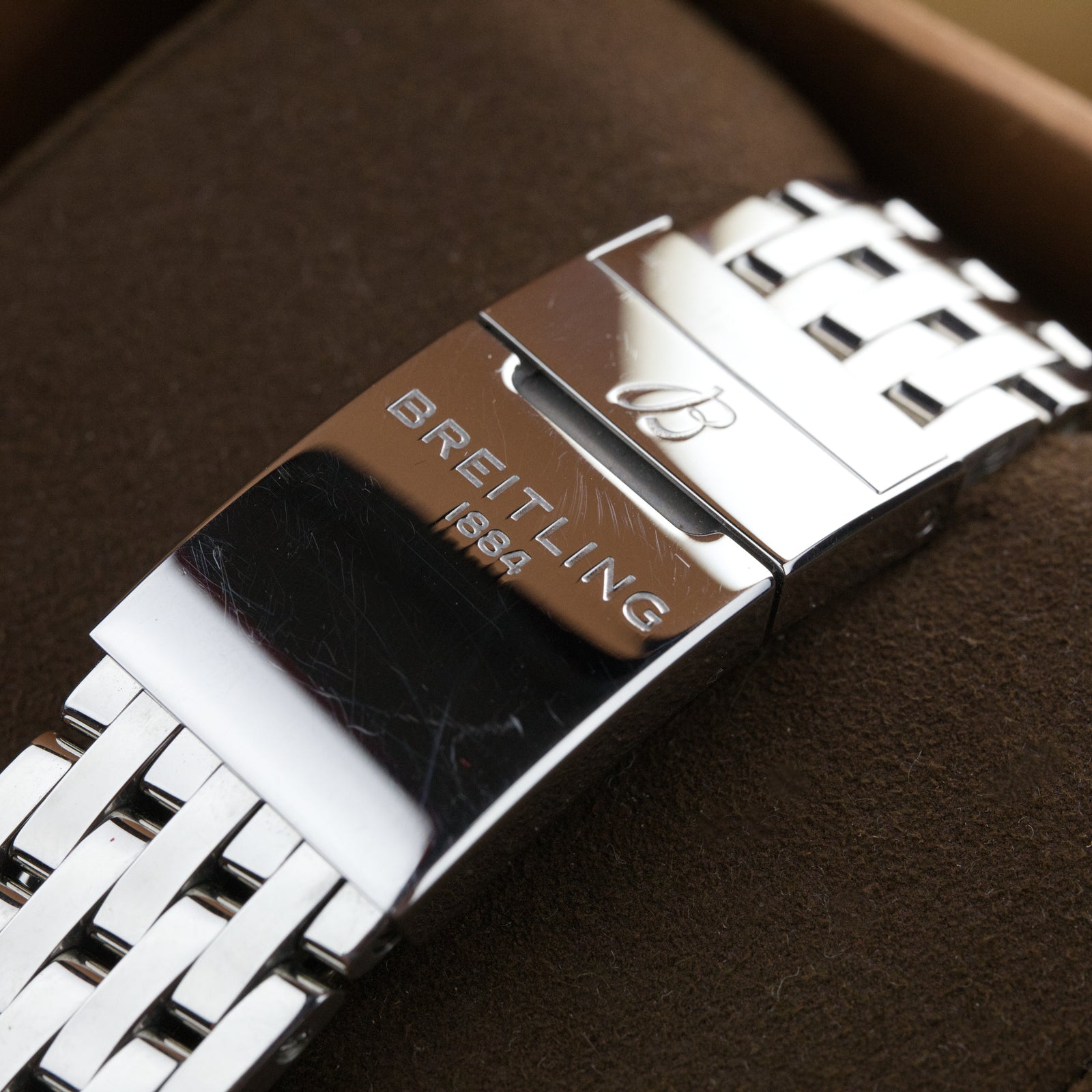 Breitling AB0118 'Bentley' Premier B01