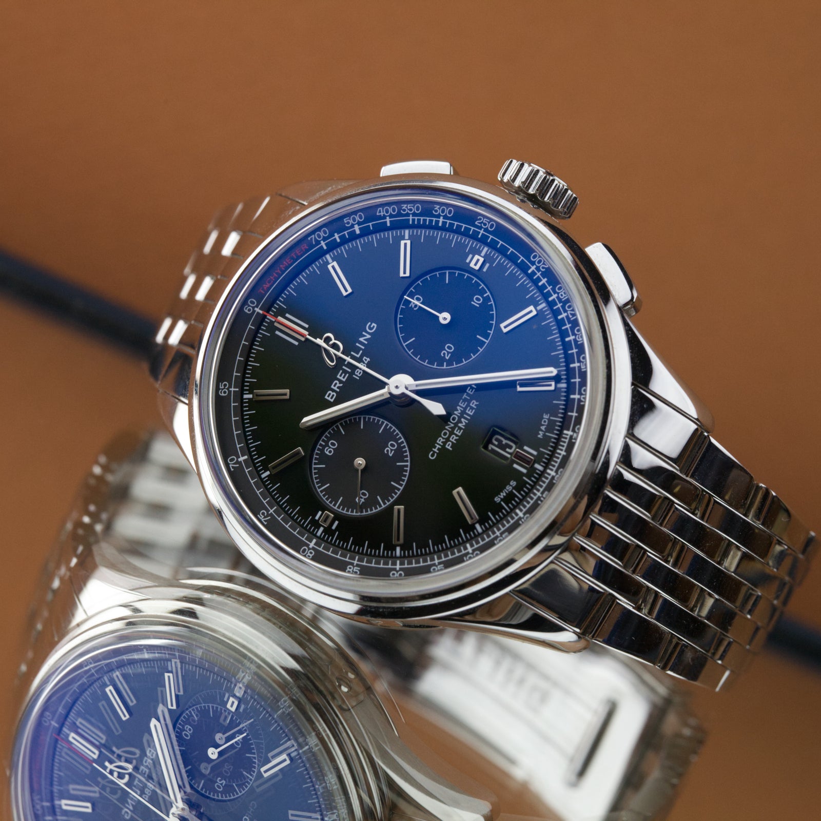 Breitling AB0118 'Bentley' Premier B01
