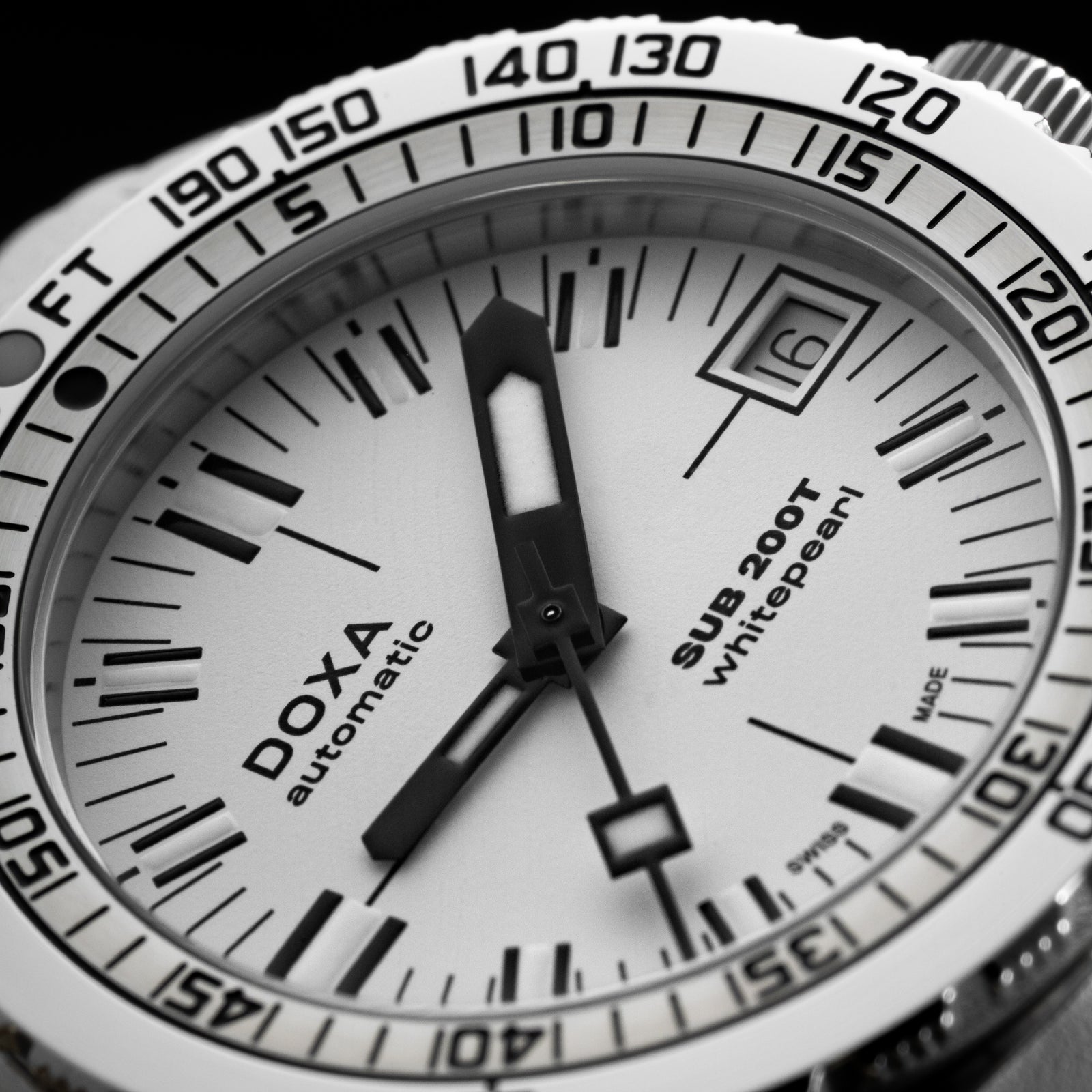 Doxa 200 T - Whitepearl (White) Iconic Dial