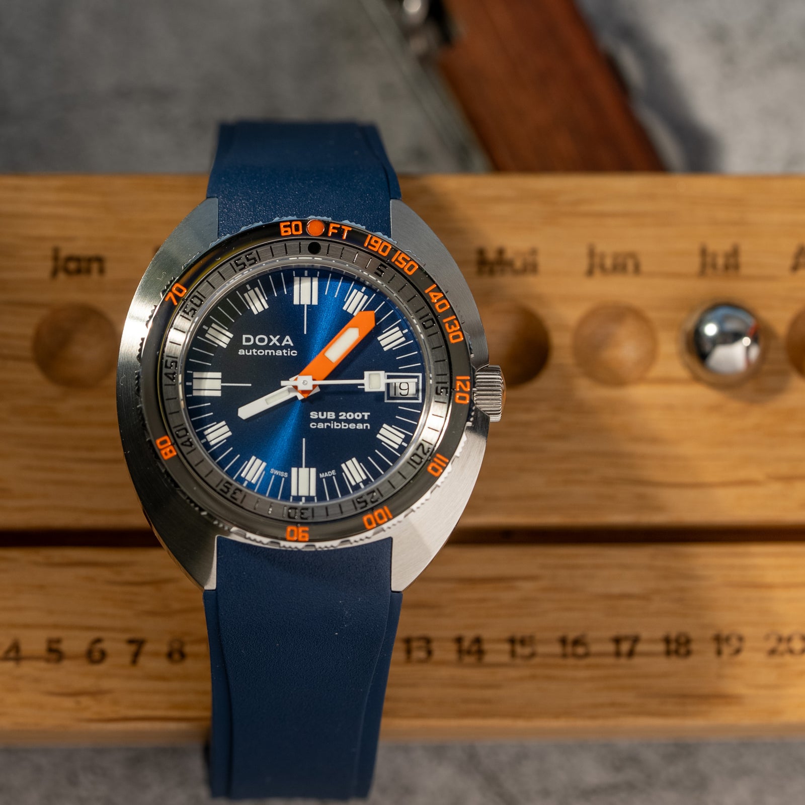 Doxa 200 T - Carribean (Navy Blue) Sunray Dial