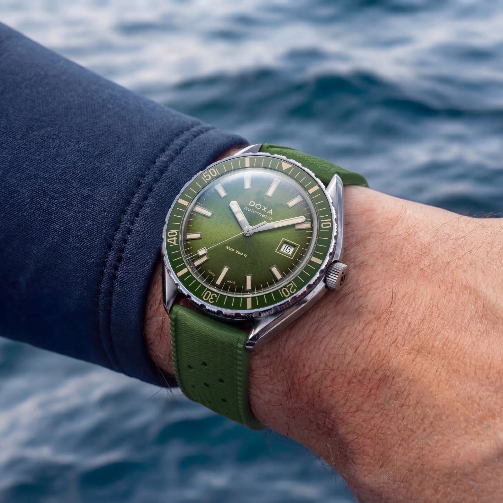 Doxa 200 II - Sea Emerald (Green)