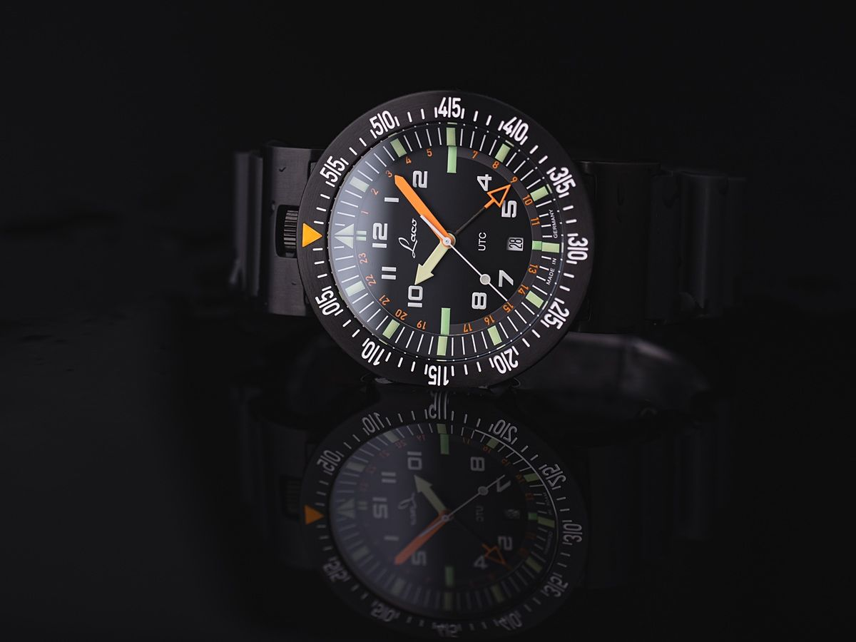Laco - Atacama 3 UTC/GMT Quartz