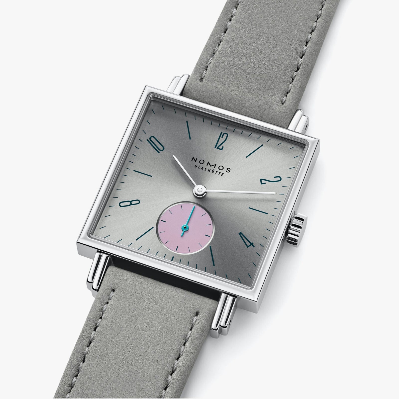 NOMOS - Tetra DIE UNERREICHBARE Ref: 427/477