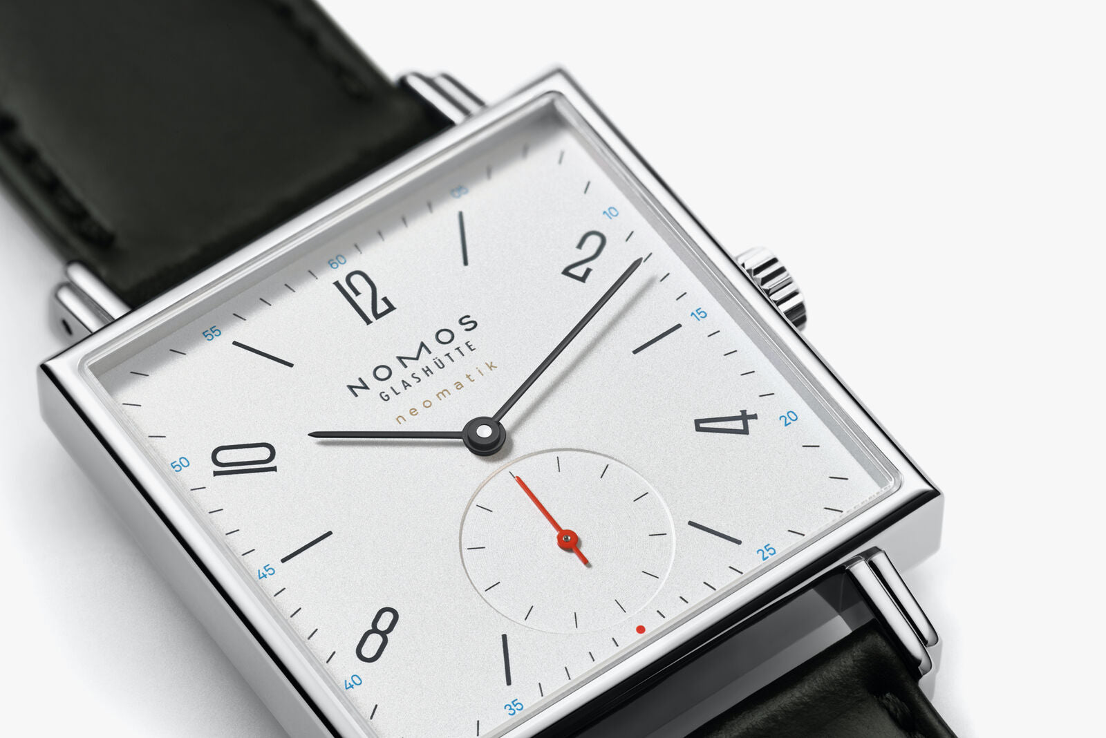 NOMOS - Tetra Neomatik 39 Ref: 421 / 423