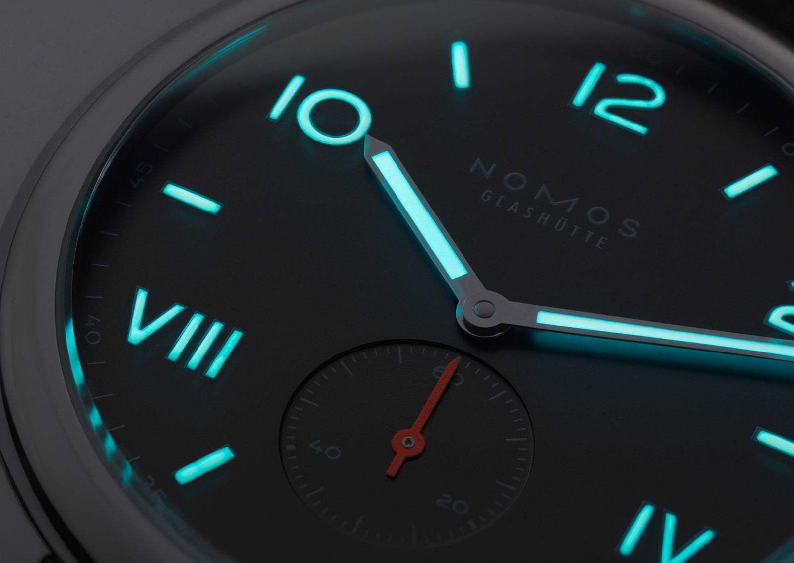 NOMOS - Club Campus 36 Ref: 708 / 709