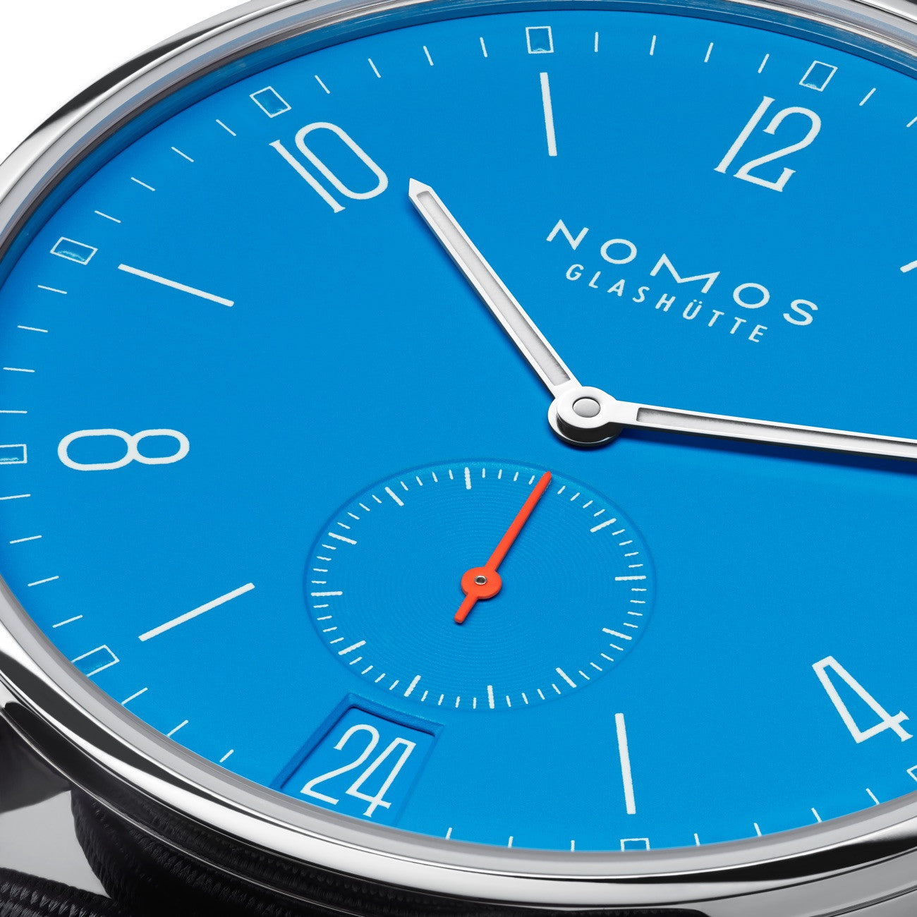 NOMOS - Ahoi Neomatik Signalblau Ref: 562